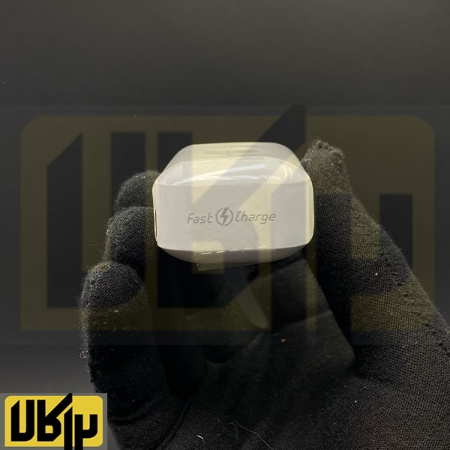 تصویر  شارژر دیواری ال جی مدل MCS-H05ED اصلی